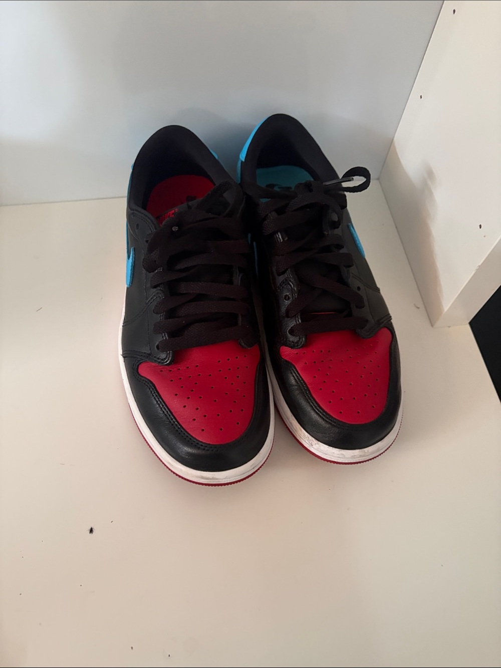 Nike Men's Low-Top Sneakers in Black, Red & Blue